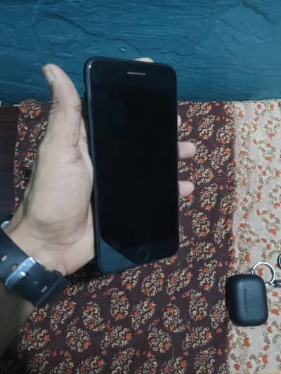 Apple iPhone 7 Plus black colur