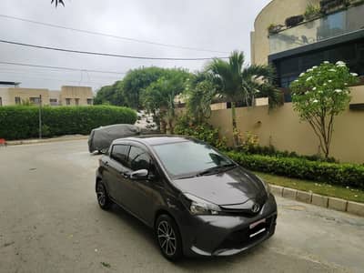 TOYOTA VITZ F 1.0cc MODEL 2015 REG. 2017 ORIGINAL GUN METALLIC COLOR