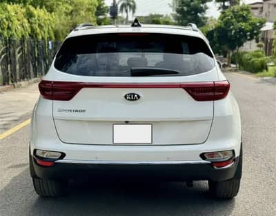 KIA Sportage 2022 Fwd low mileage