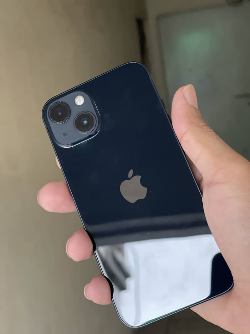 Apple iPhone 13 1