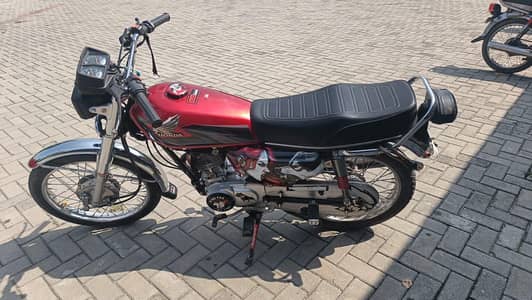 Honda CG 125 Red