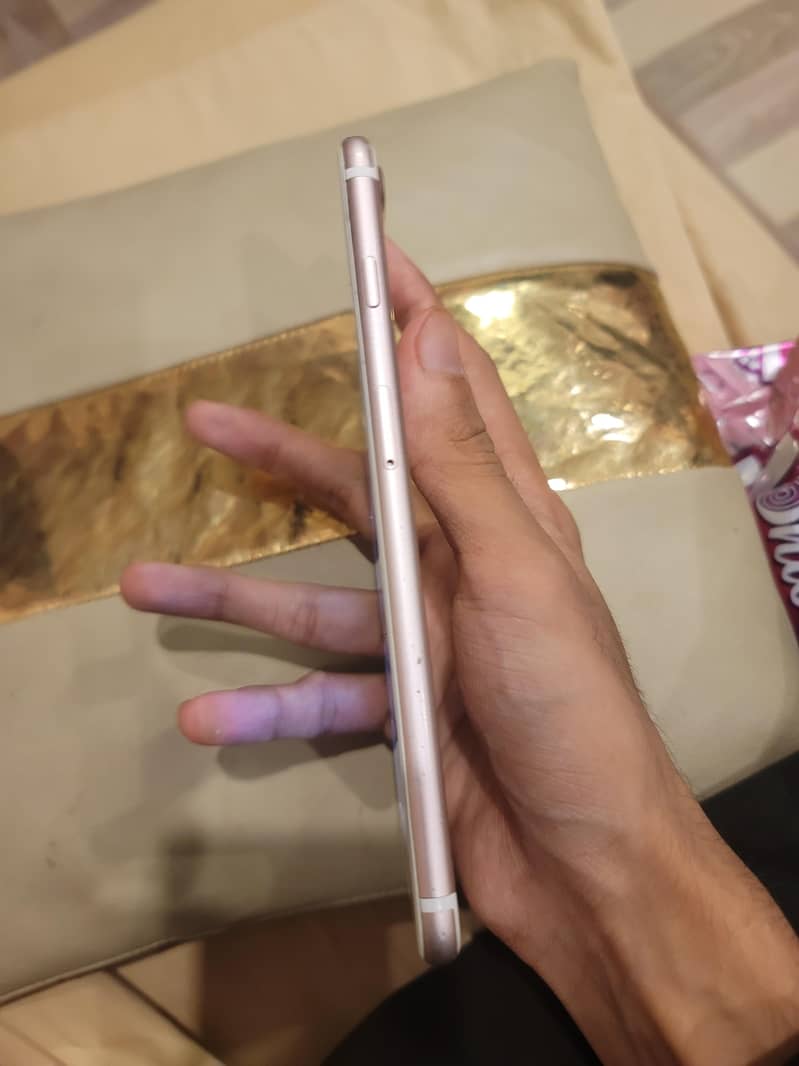 7plus 128 1