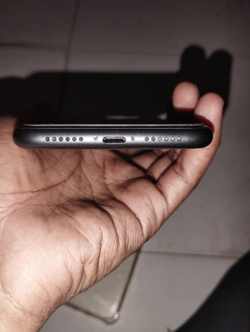 Apple iPhone 11 2