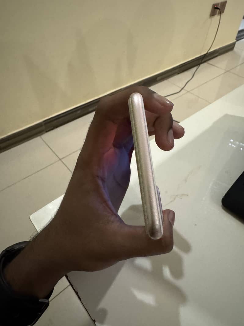 Apple iPhone 7 Plus 3