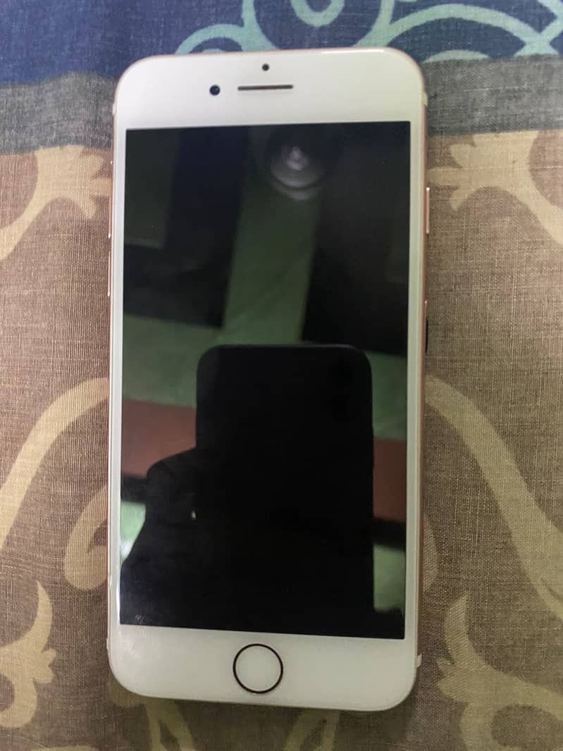 Apple iPhone 7 0
