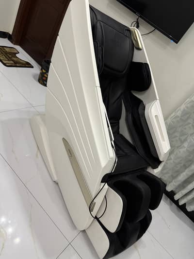 Massage chair ( irest sla235)