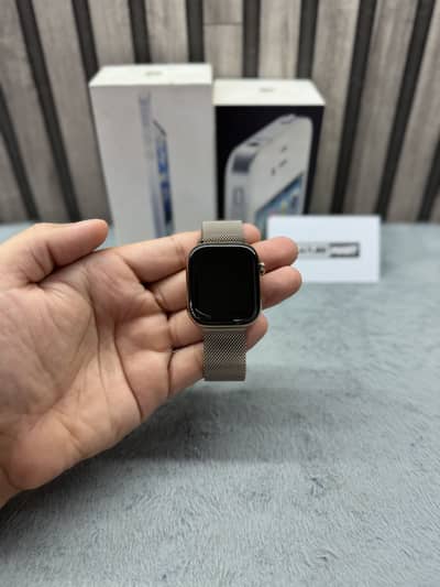 Apple Watch Series 11 Titanium Stainless Steel Gold with Milanese Loop