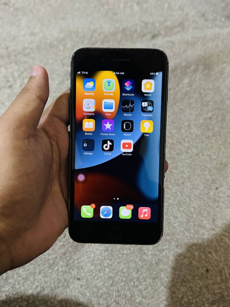 Apple iPhone 7 Plus 3