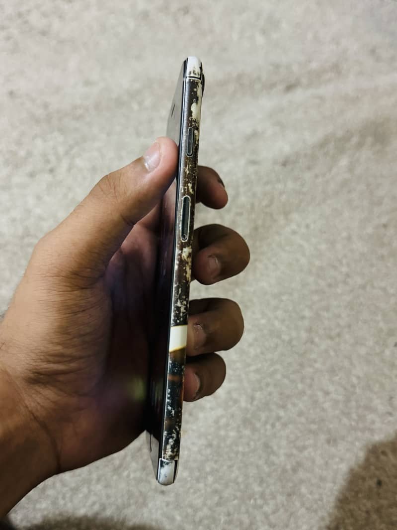 Apple iPhone 7 Plus 4