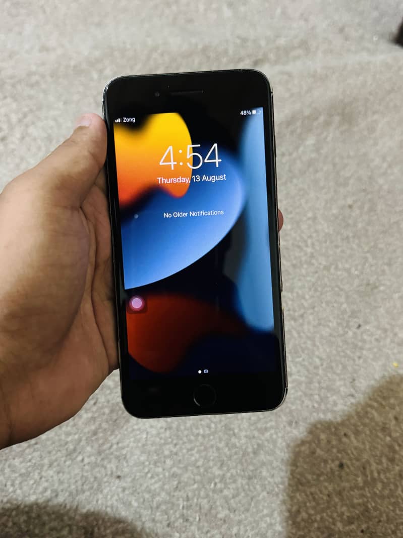Apple iPhone 7 Plus 5