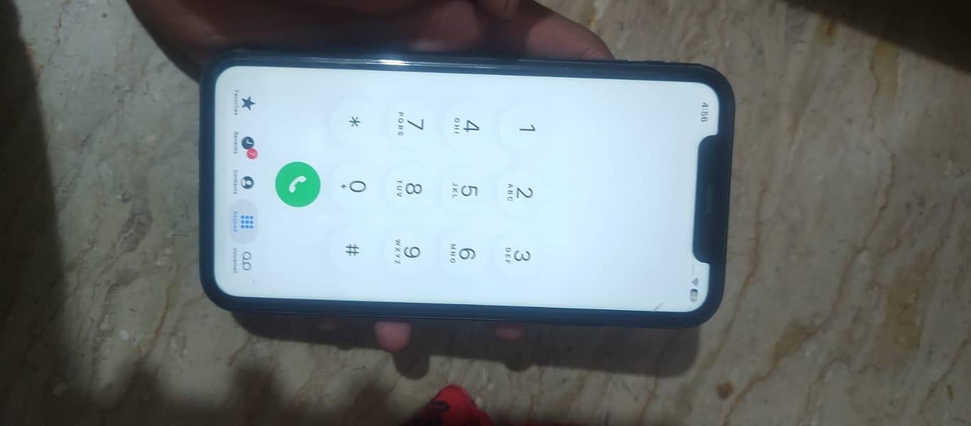Apple iPhone 11 4