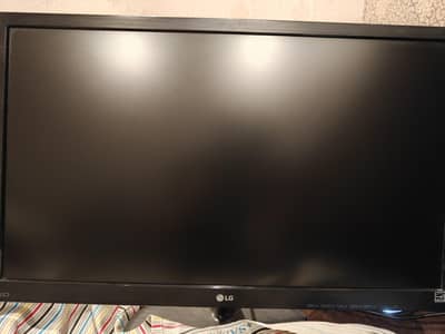 LG 24M38H-B – 24" Full HD 1080p IPS monitor