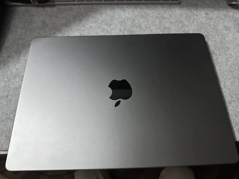 Macbook M1 Pro 4