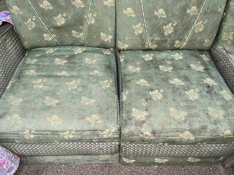 5 seater sofa 0