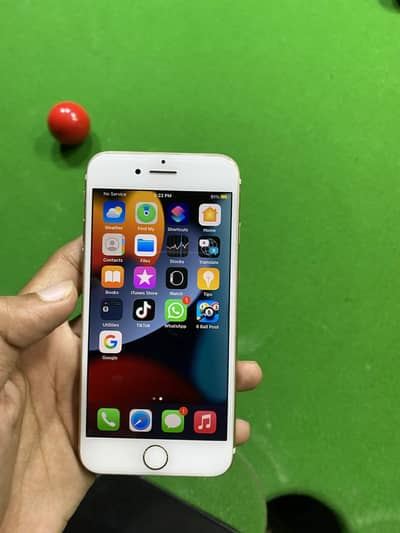Apple iPhone 7 in good priece