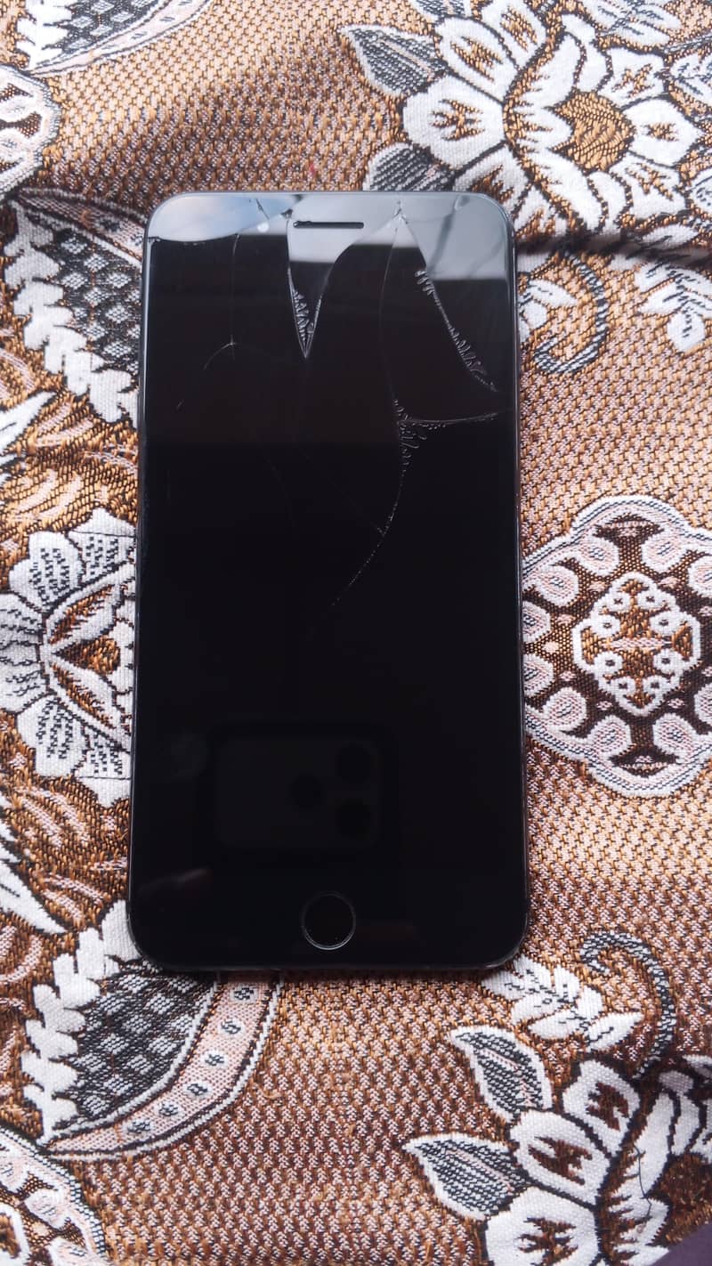 Apple iPhone 7 Plus 5