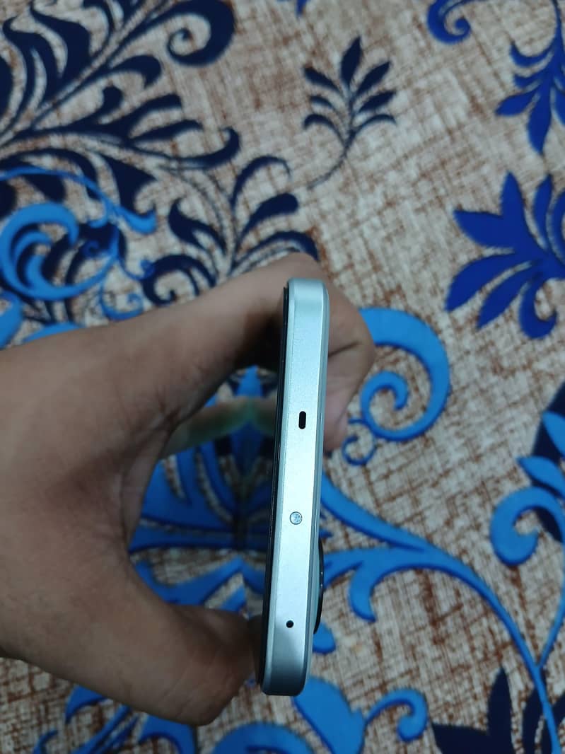 One Plus Ace 2V 6