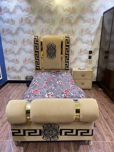 Single wooden Bed