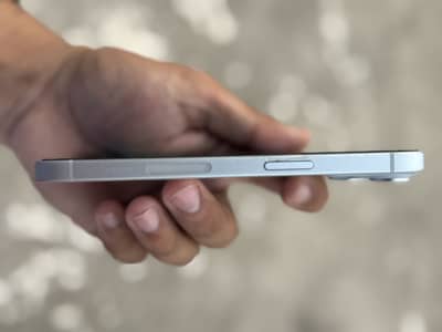 Apple iPhone 15