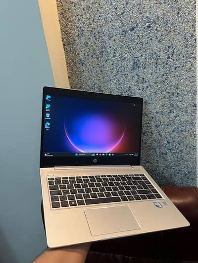 laptop HP G6 core i5 8th Gen 8/256 SSD) fix price