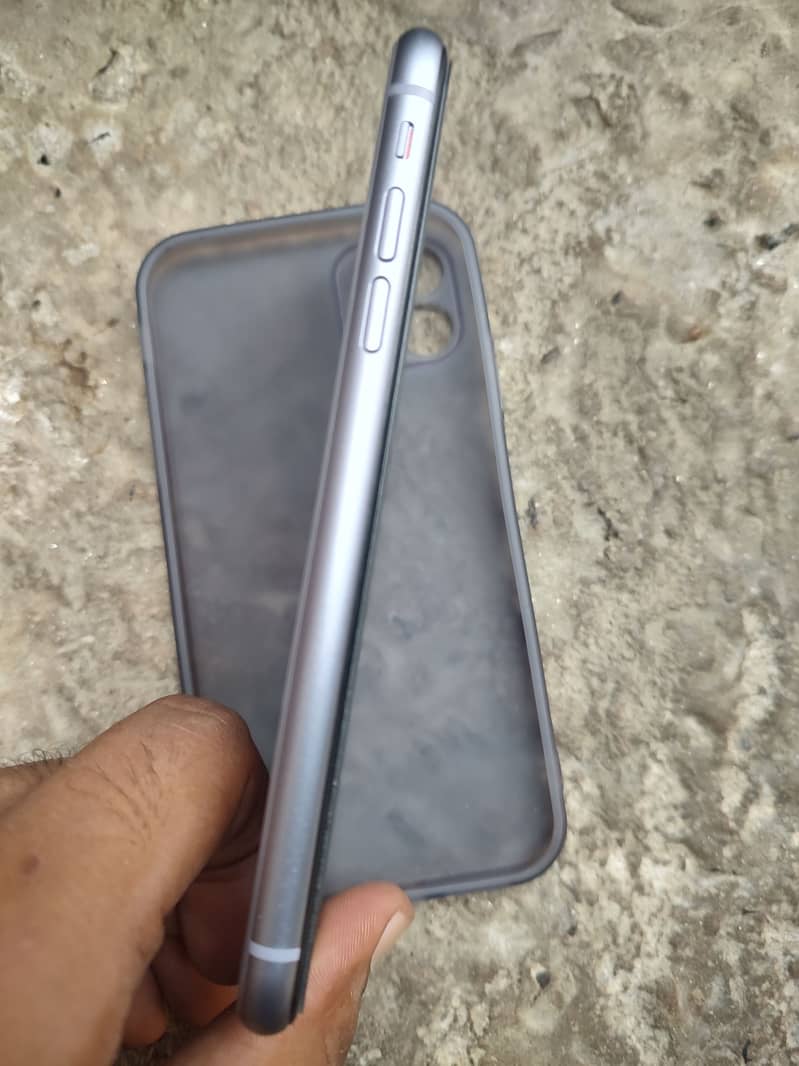 Apple iPhone 11 1