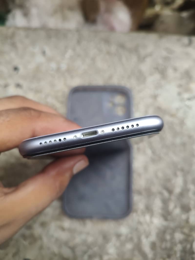Apple iPhone 11 5