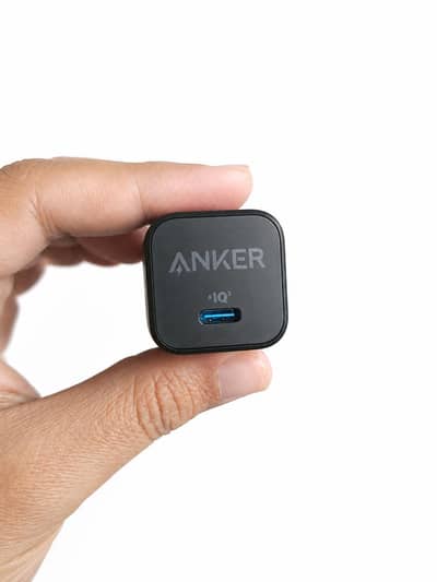 Anker 30 watt GAN charger (best for iPhones) Brand New