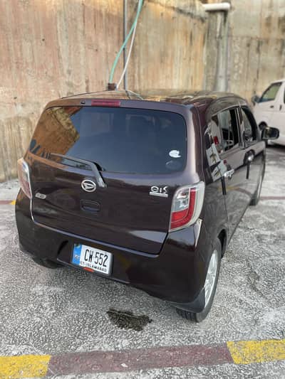 Daihatsu Mira 2012