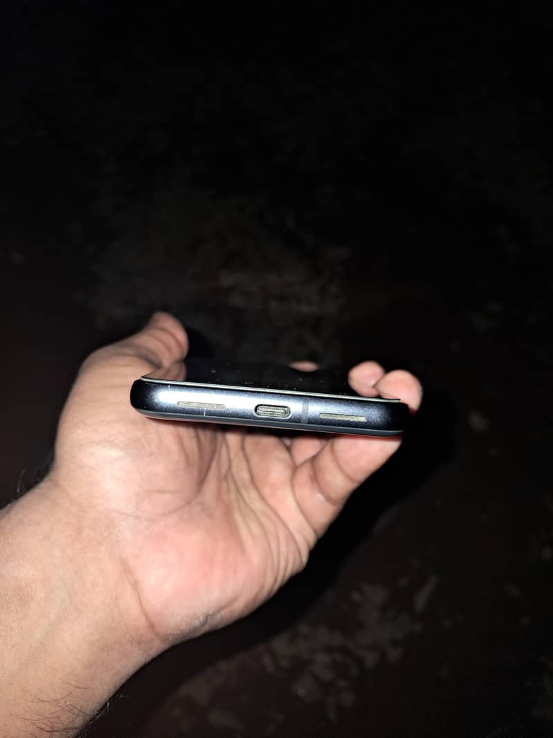 Google Pixel 8 5