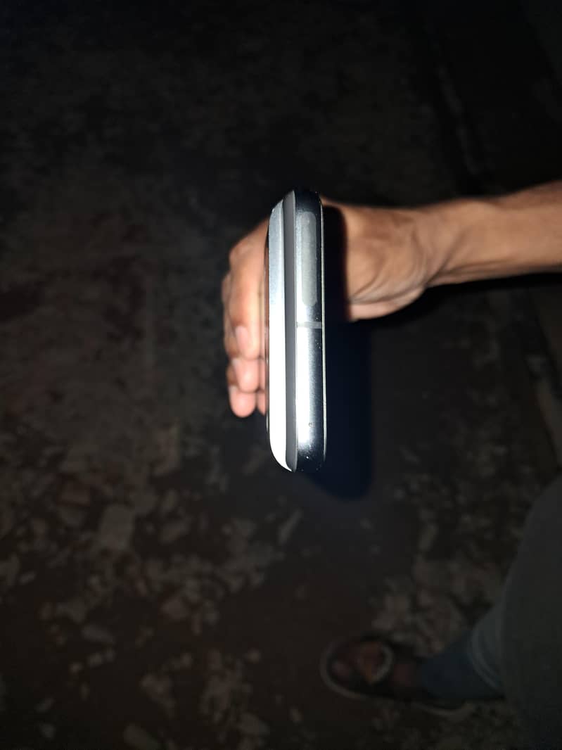 Google Pixel 8 6