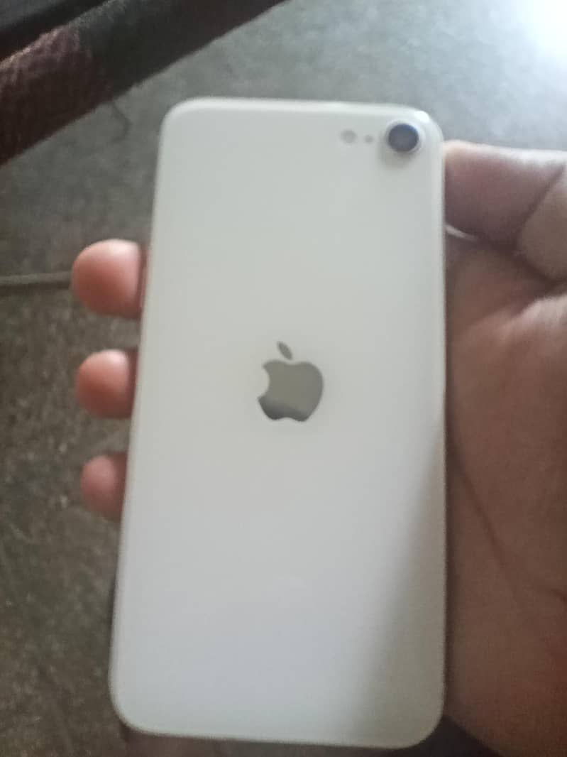 Apple iPhone SE 3 0