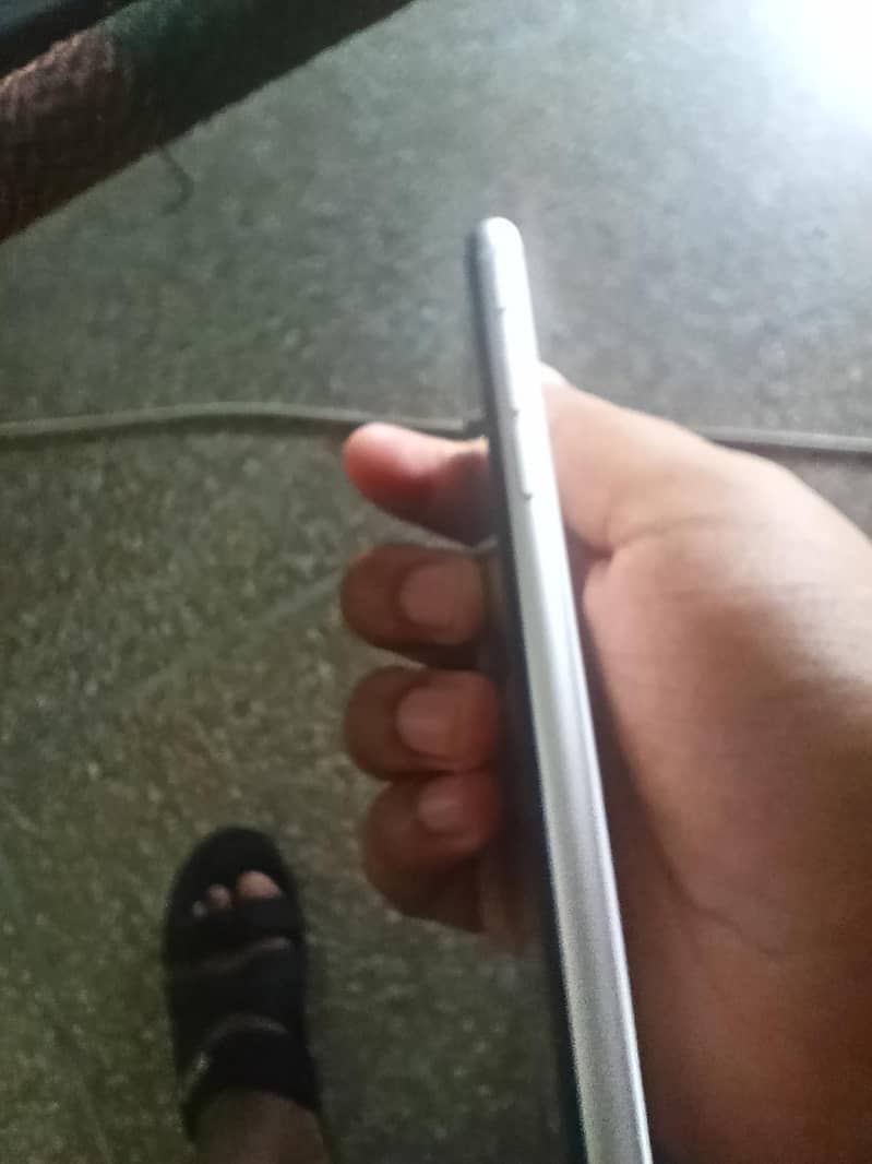 Apple iPhone SE 3 2