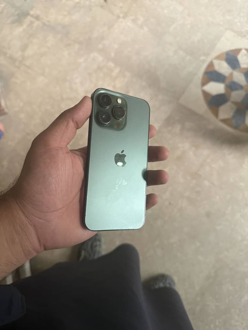 Apple iPhone 13 Pro 1