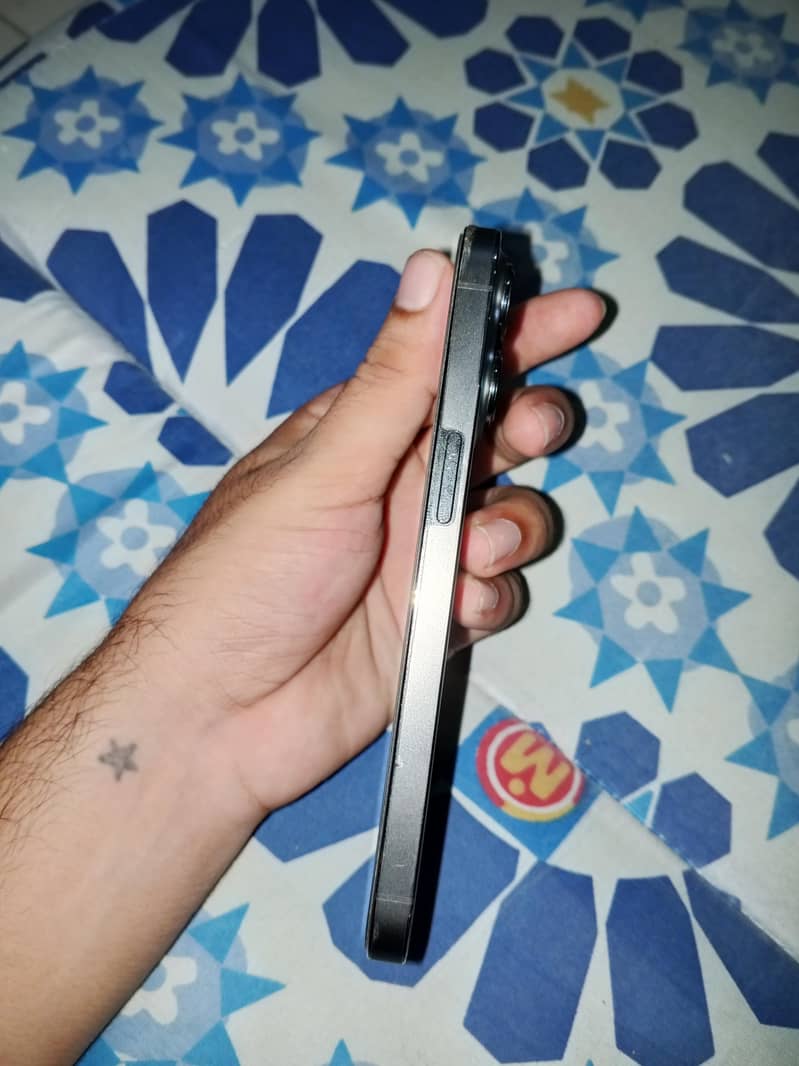 Apple iPhone 13 Pro 3