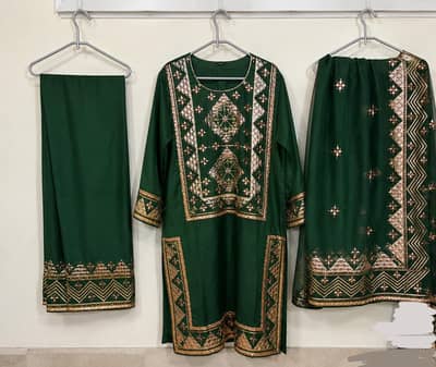 Gota embellished lady suit 
