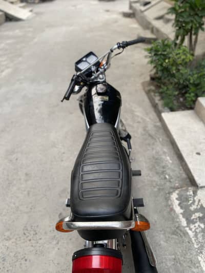 Honda 125 2023 black