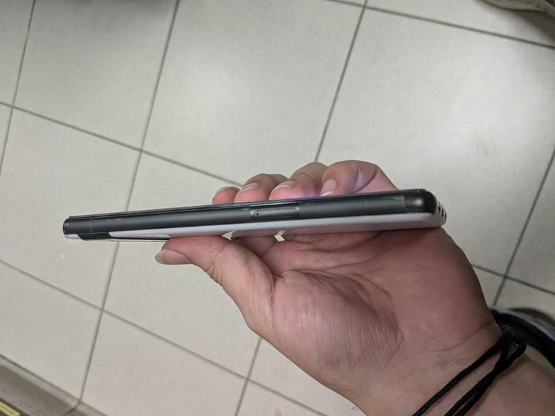 Google Pixel 6a Condition 10/10 4