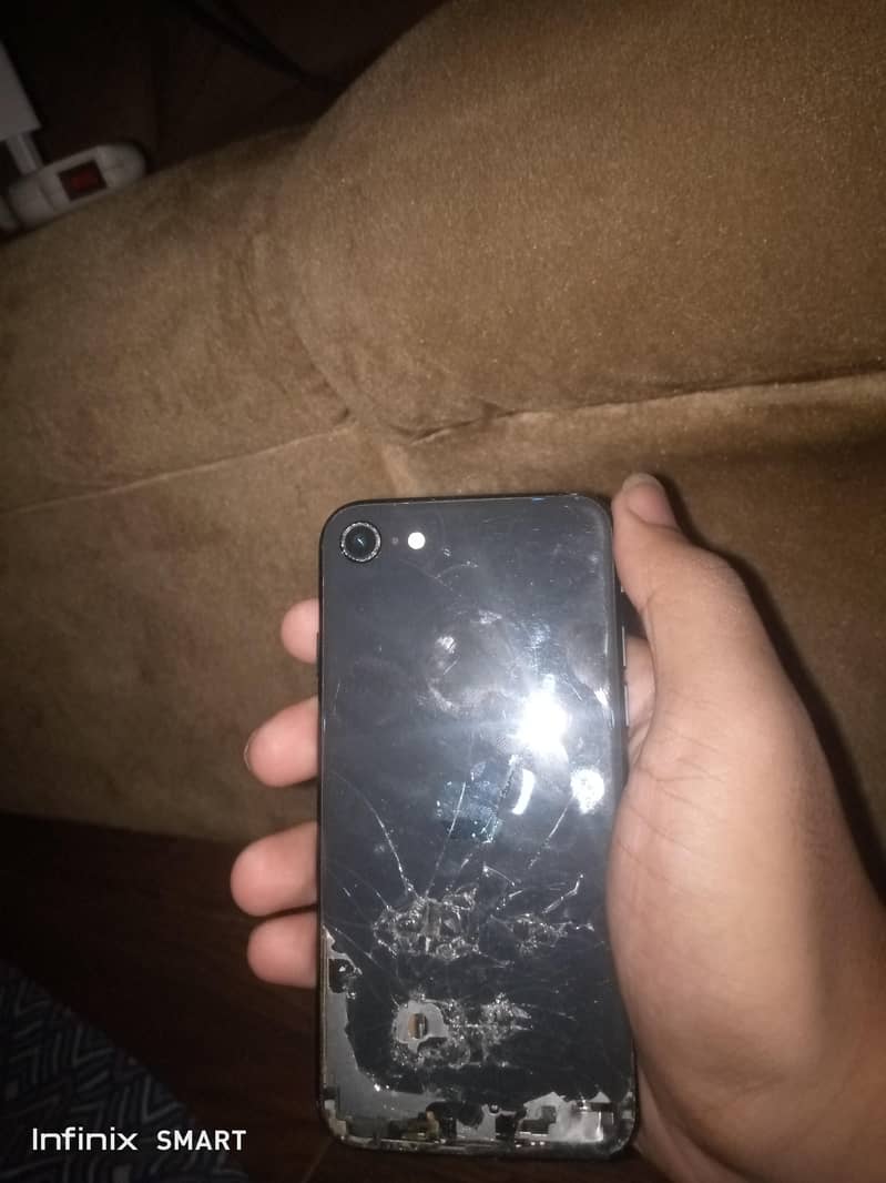 Apple iPhone SE 6