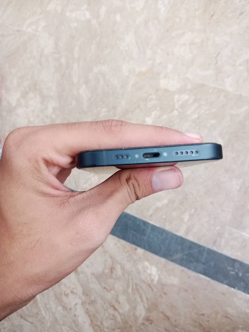 Apple iPhone 12 2