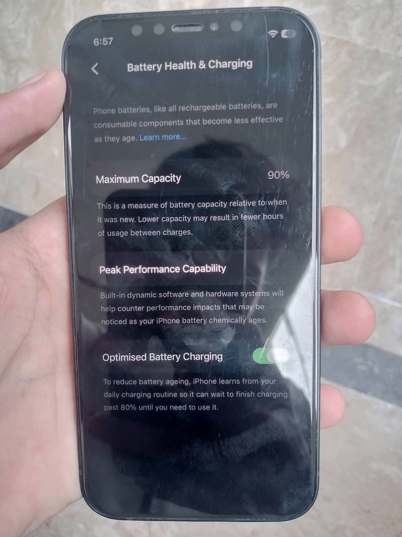 Apple iPhone 12 4