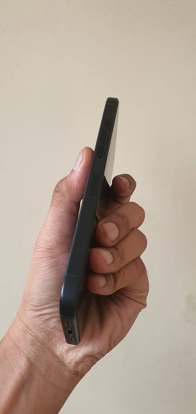 Apple iPhone 16 Pro Max 2
