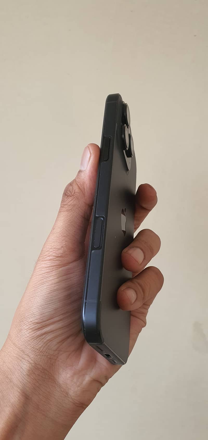 Apple iPhone 16 Pro Max 5