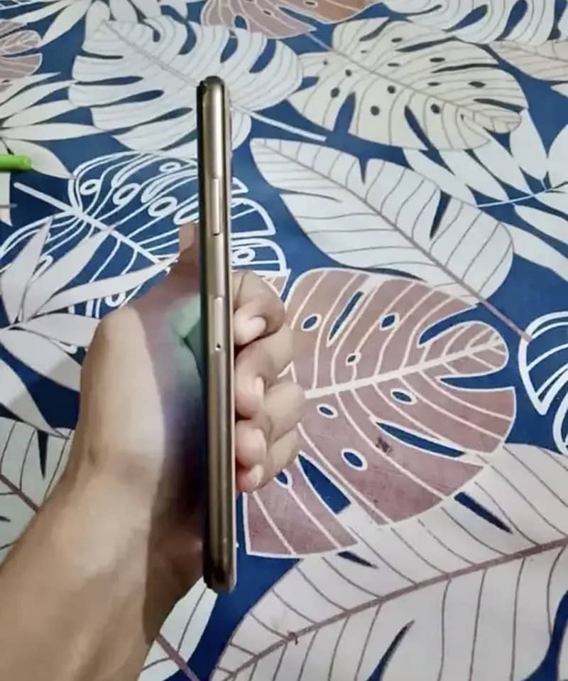 Apple iPhone 11 Pro Max 3