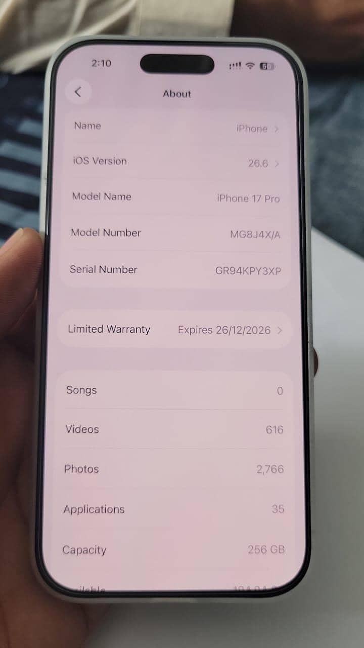 Apple iPhone 17 Pro Max 2