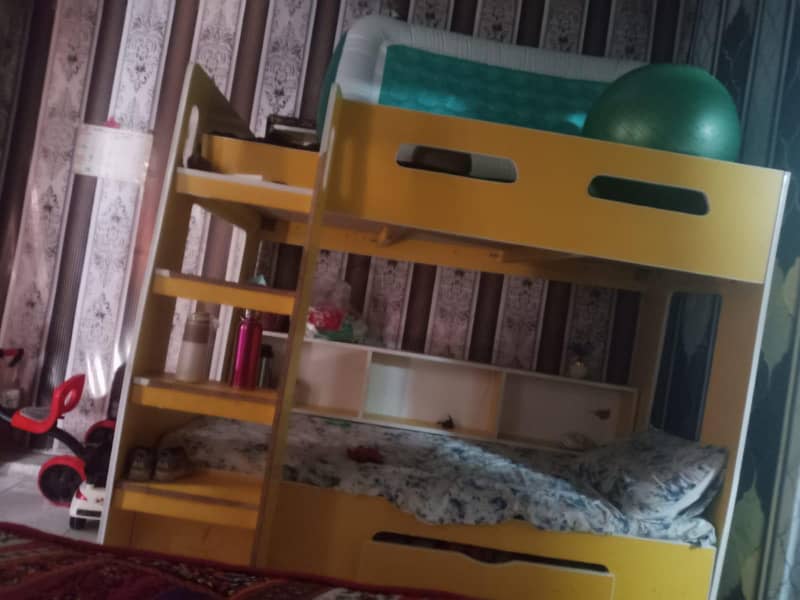 bunker bed 0