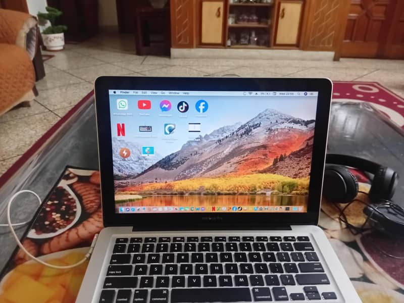 Mac Laptop 0