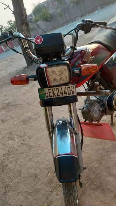 Honda CD 70 for sale WhatsApp 03/24/92/43/519/