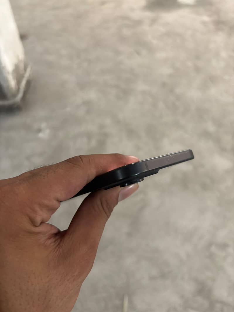 Apple iPhone 15 plus 4