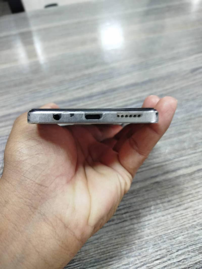 Tecno Camon 30 2