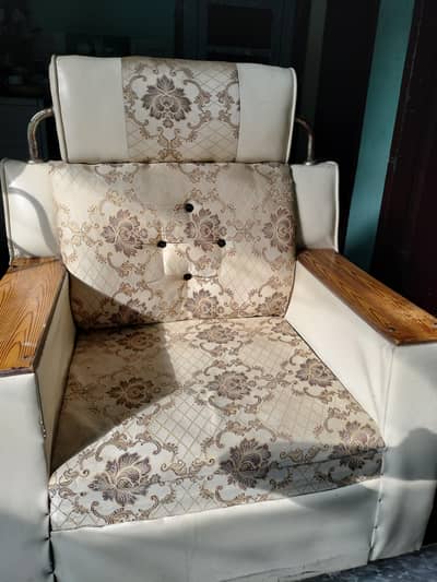 am selling this sofa